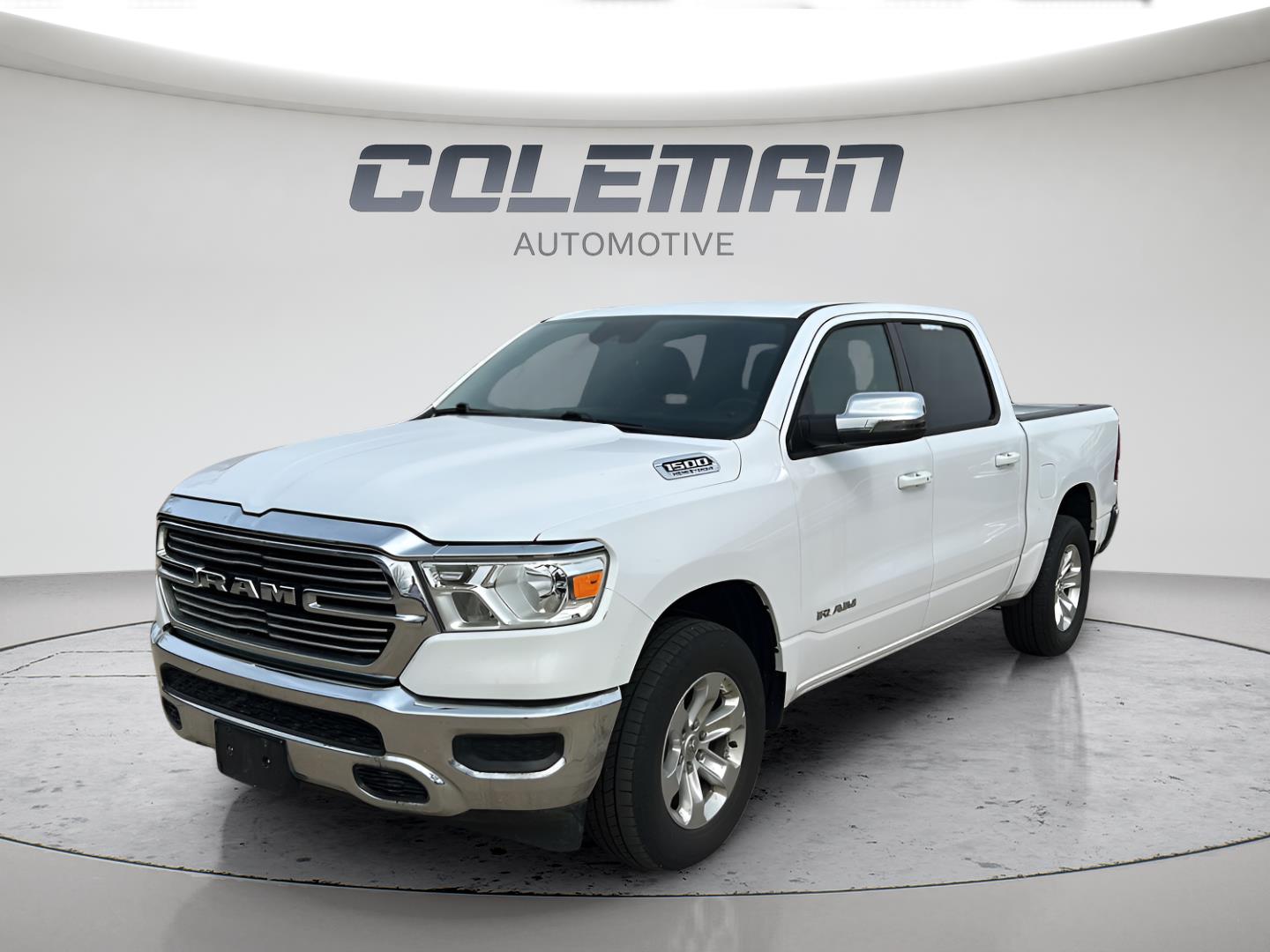 Bright White Clearcoat 2024 RAM 1500 Pickup Truck Four-Wheel Drive 8-Speed Automatic