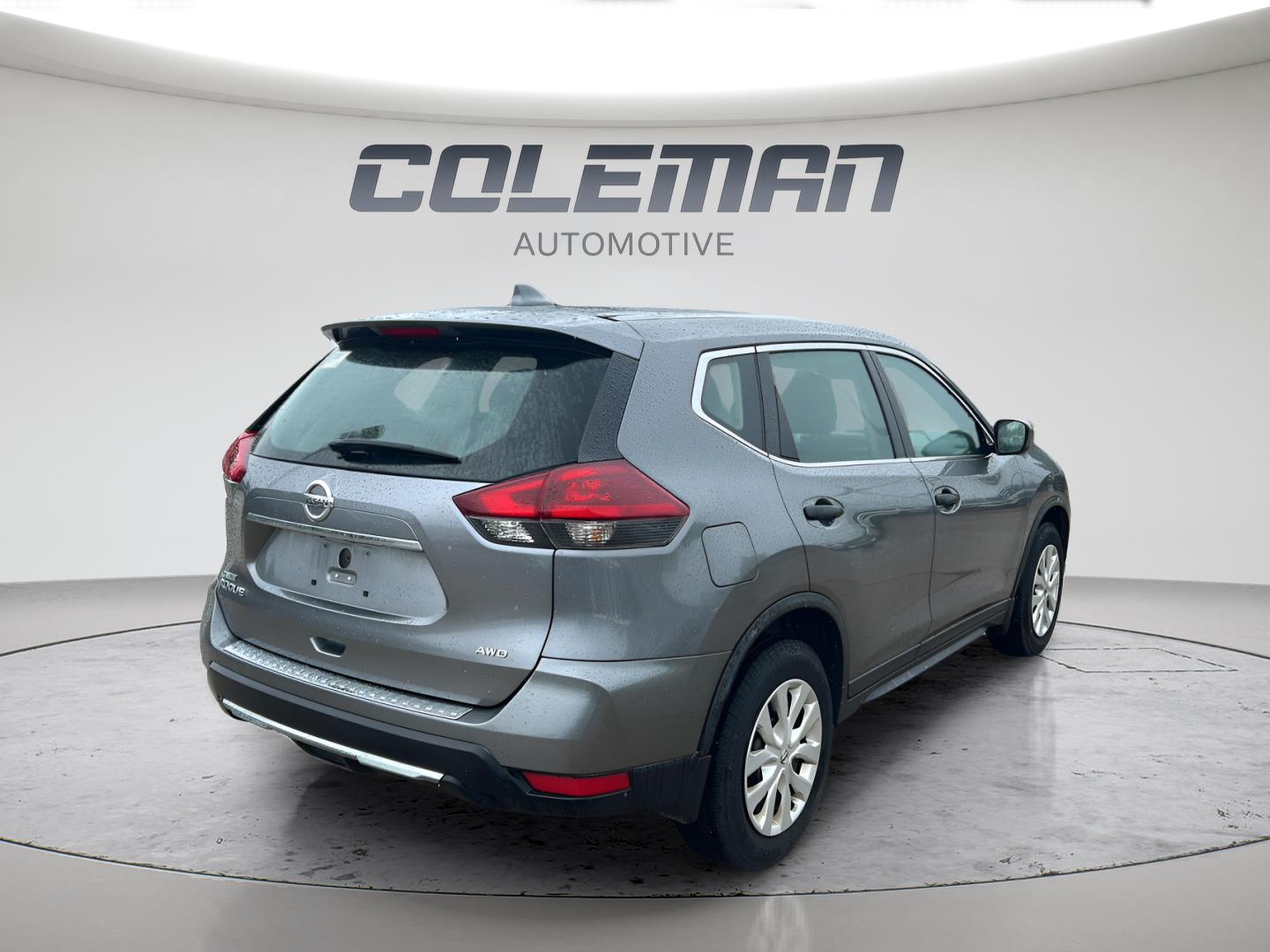 View vehicle photo 3