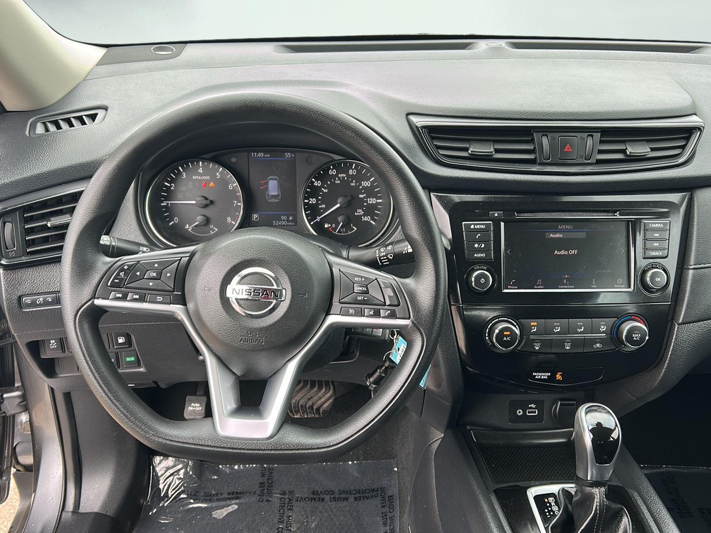 View vehicle photo 7