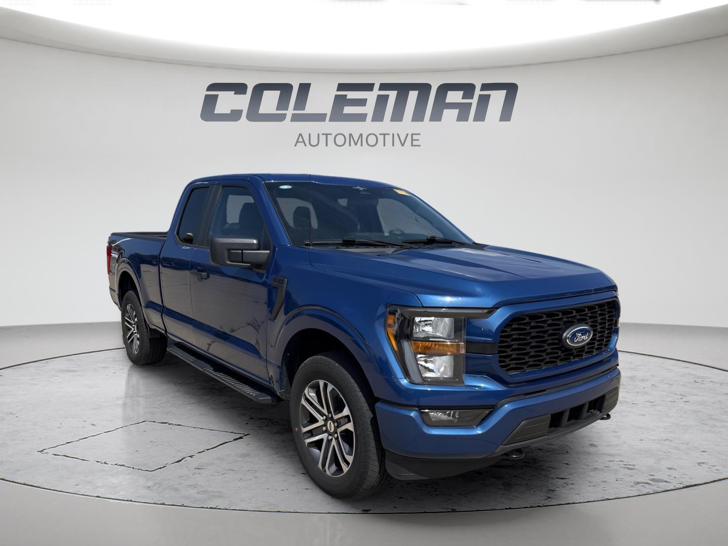 View vehicle photo 2