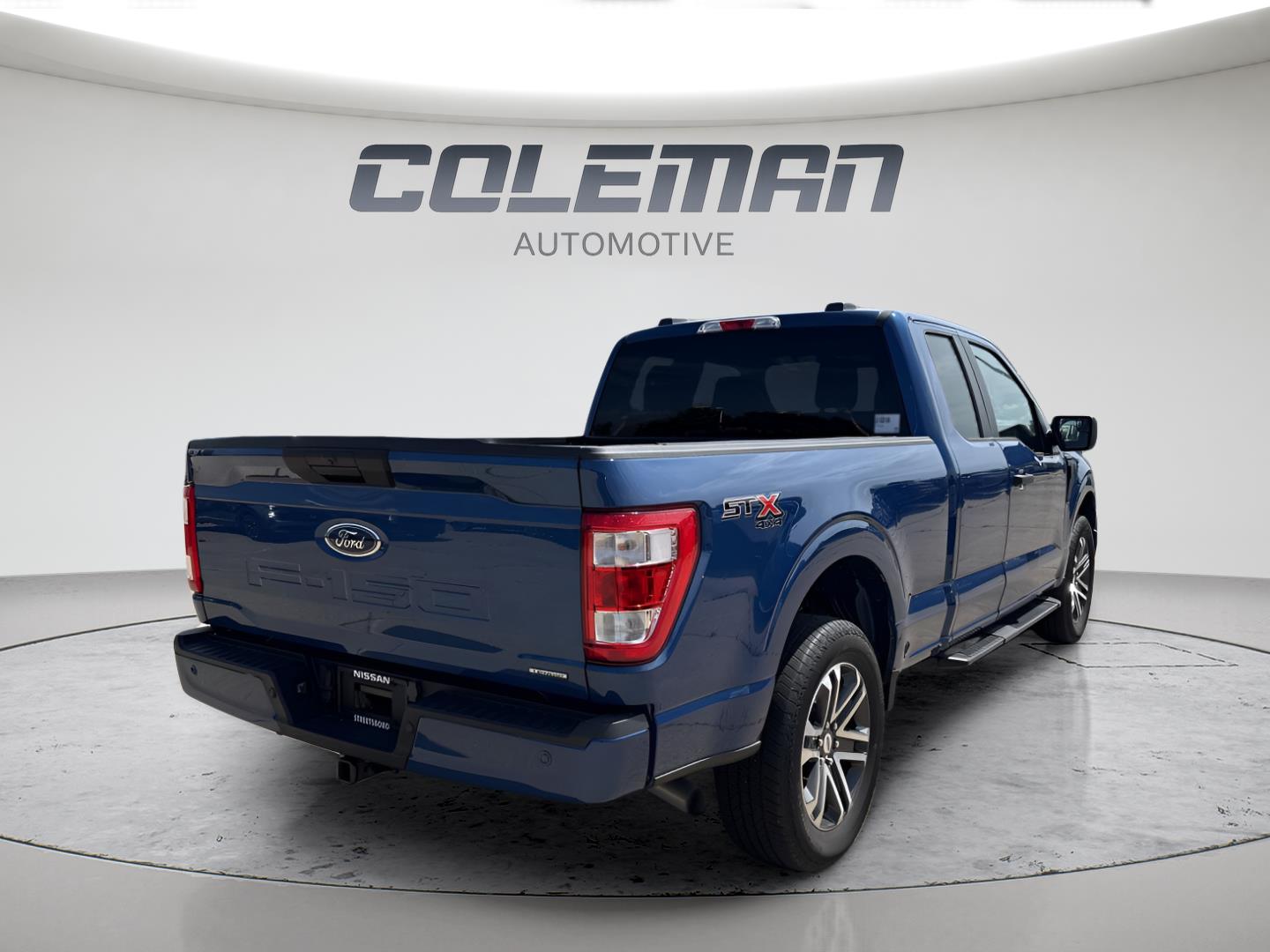 View vehicle photo 3