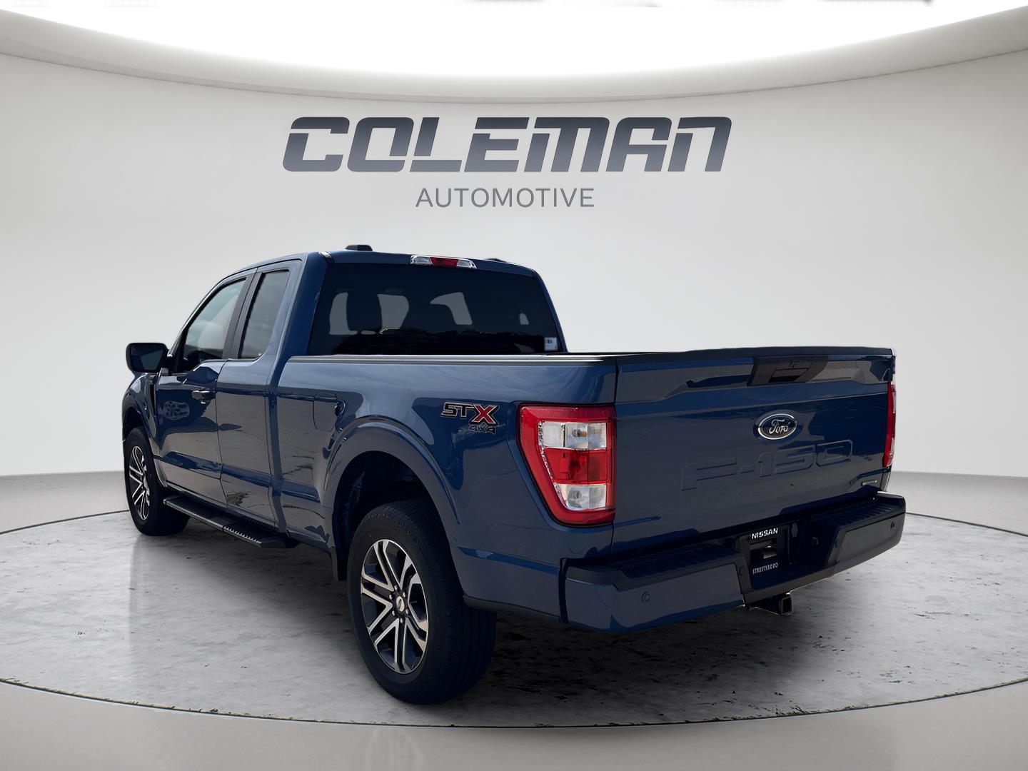 View vehicle photo 4