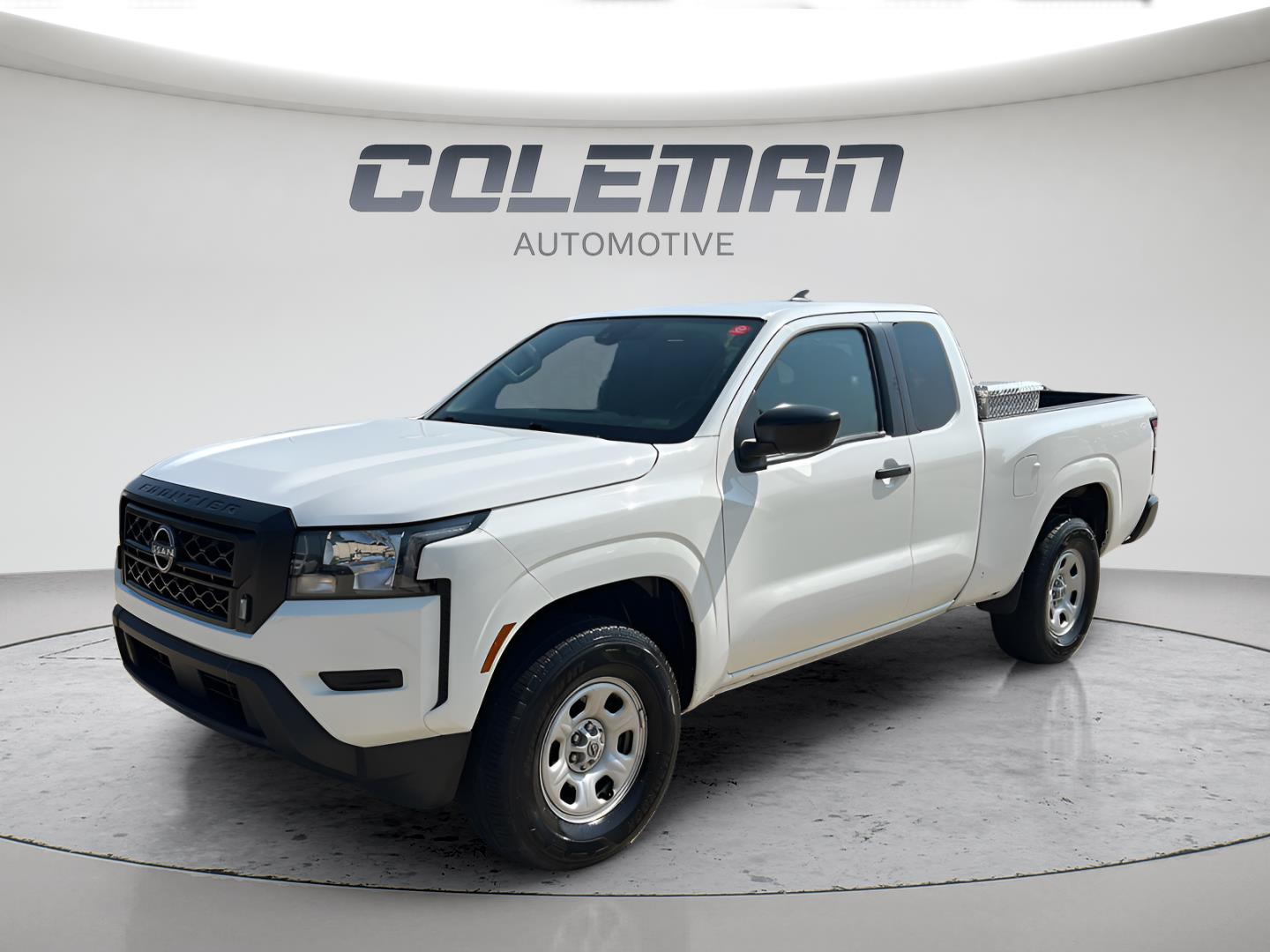 Glacier White 2024 Nissan Frontier Pickup Truck Four-Wheel Drive Automatic