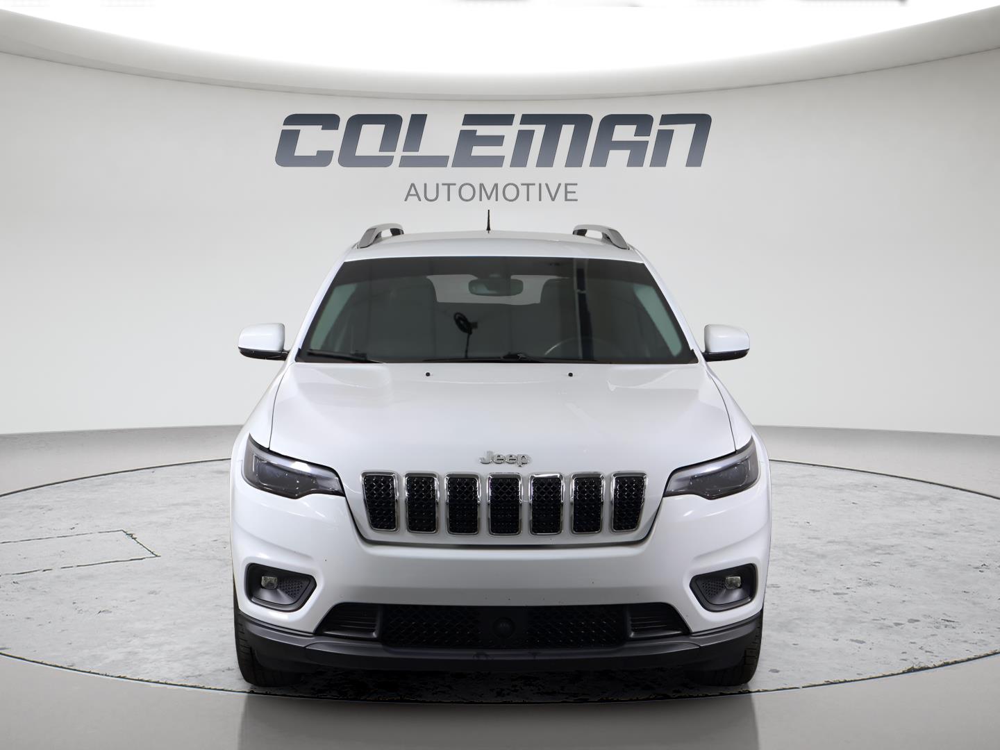 View vehicle photo 2