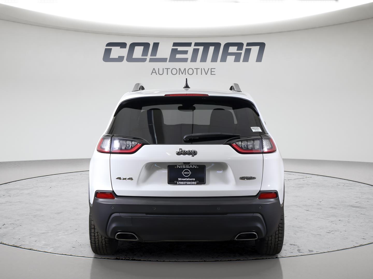 View vehicle photo 6