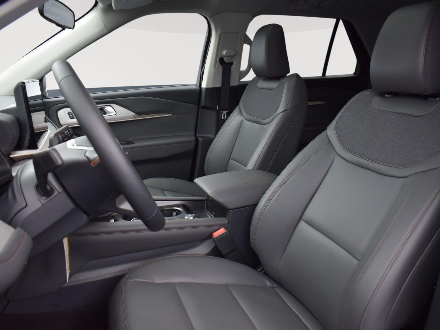New 2025 Ford Explorer Active SUV for sale in Grand Island NE