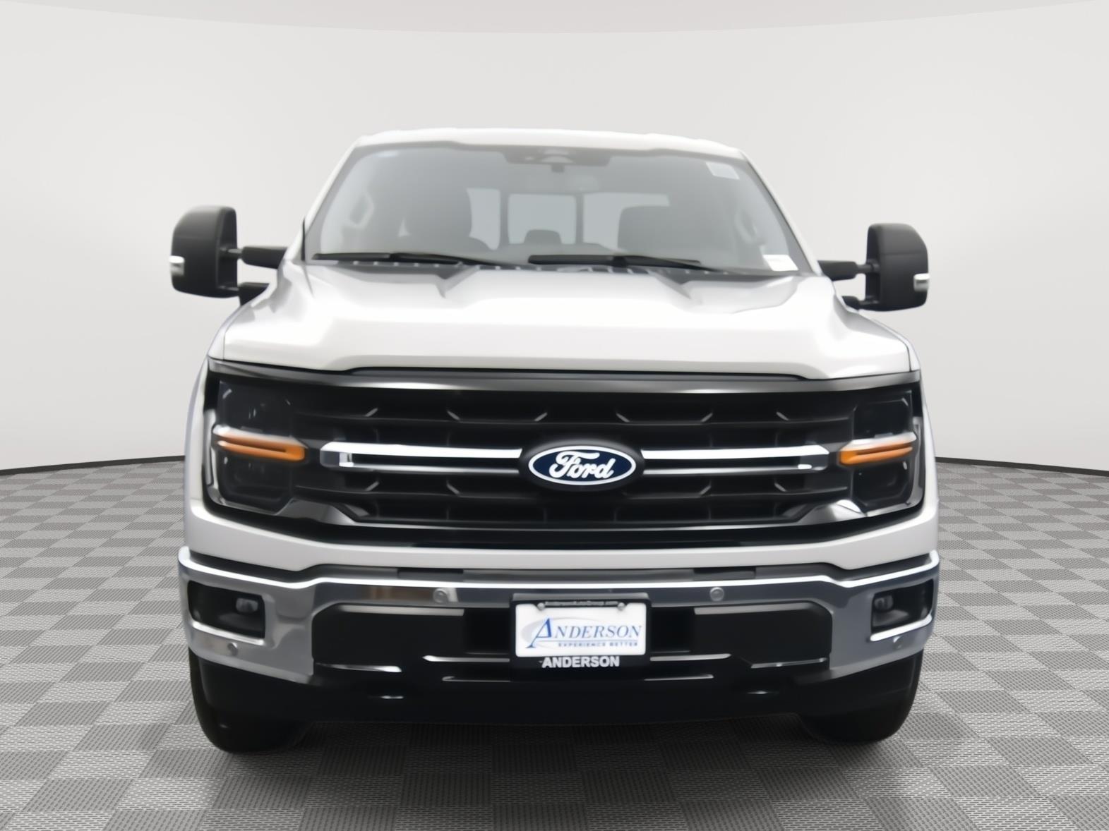 2024 Ford F-150 XLT photo 3