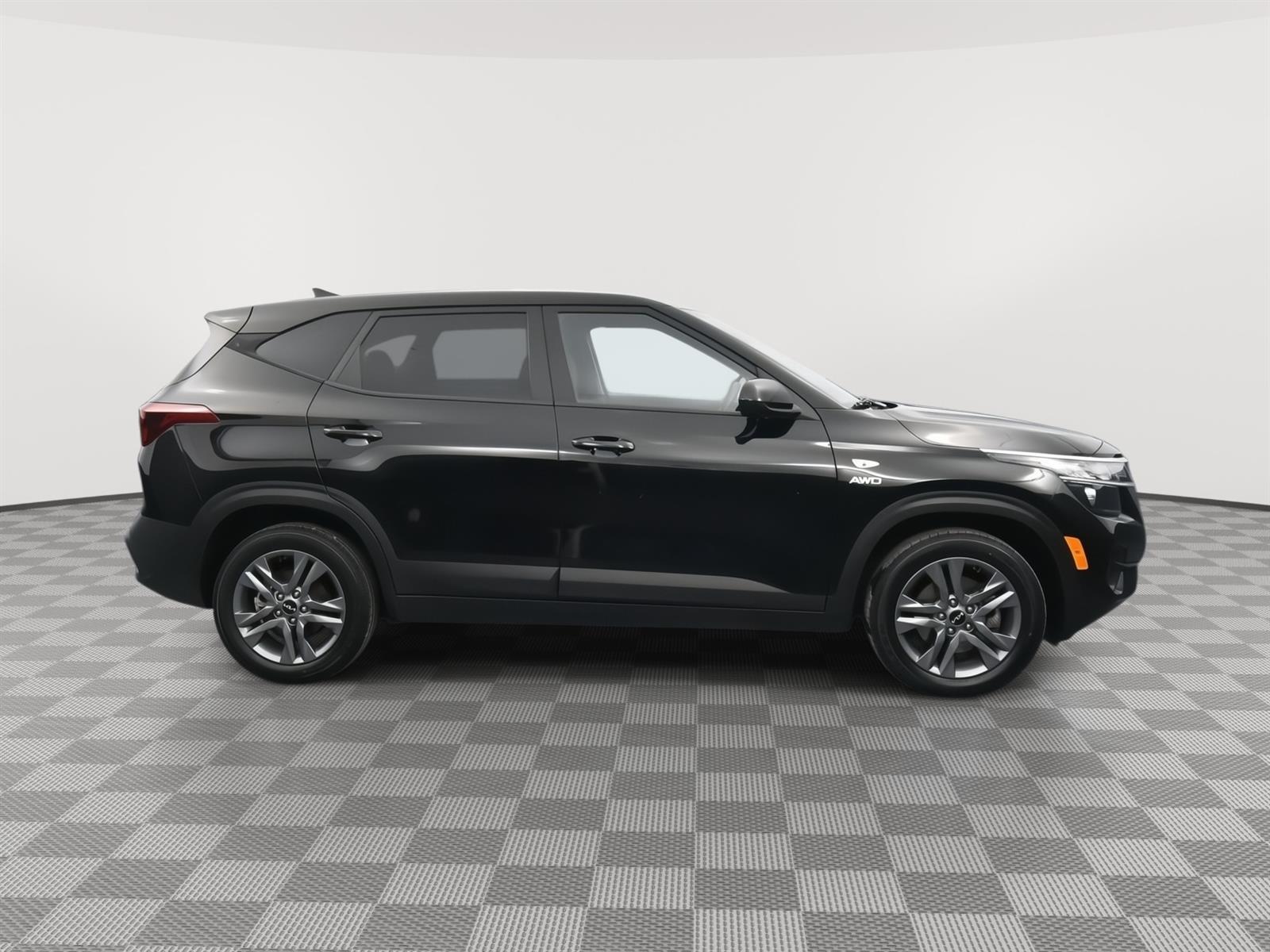 Used 2023 Kia Seltos LX SUV for sale in Grand Island NE