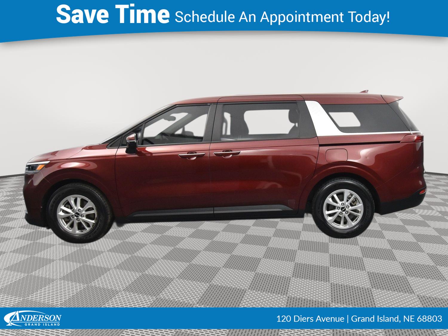 Used 2022 Kia Carnival LXS Minivans for sale in Grand Island NE