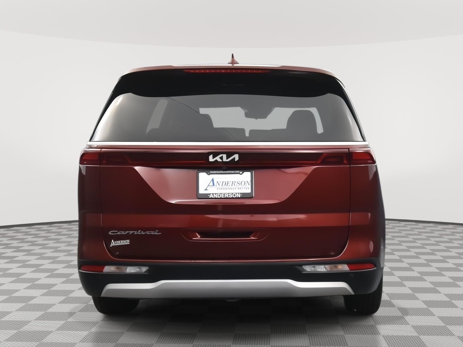 Used 2022 Kia Carnival LXS Minivans for sale in Grand Island NE