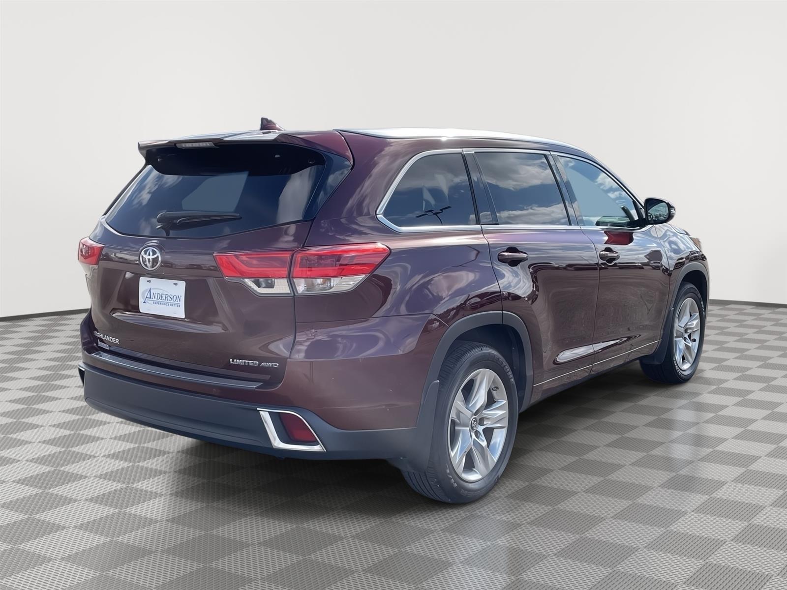 Used 2017 Toyota Highlander Limited SUV for sale in Grand Island NE