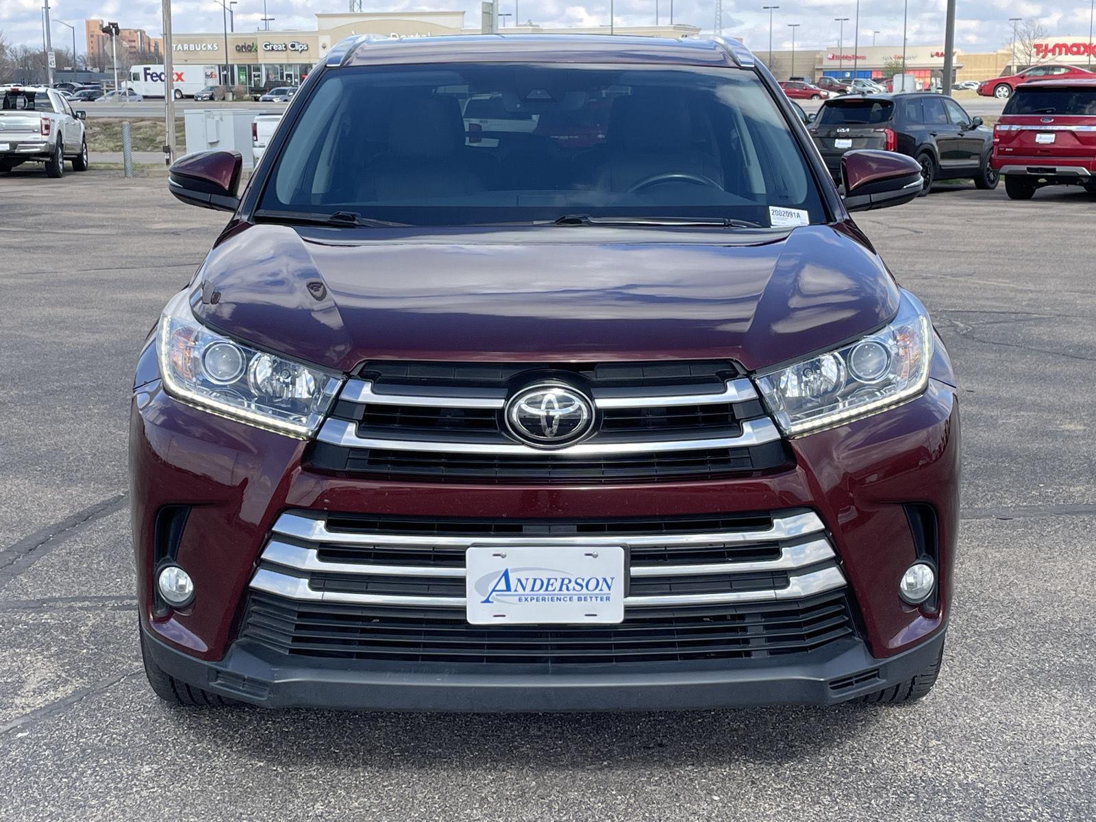 Used 2017 Toyota Highlander Limited SUV for sale in Grand Island NE