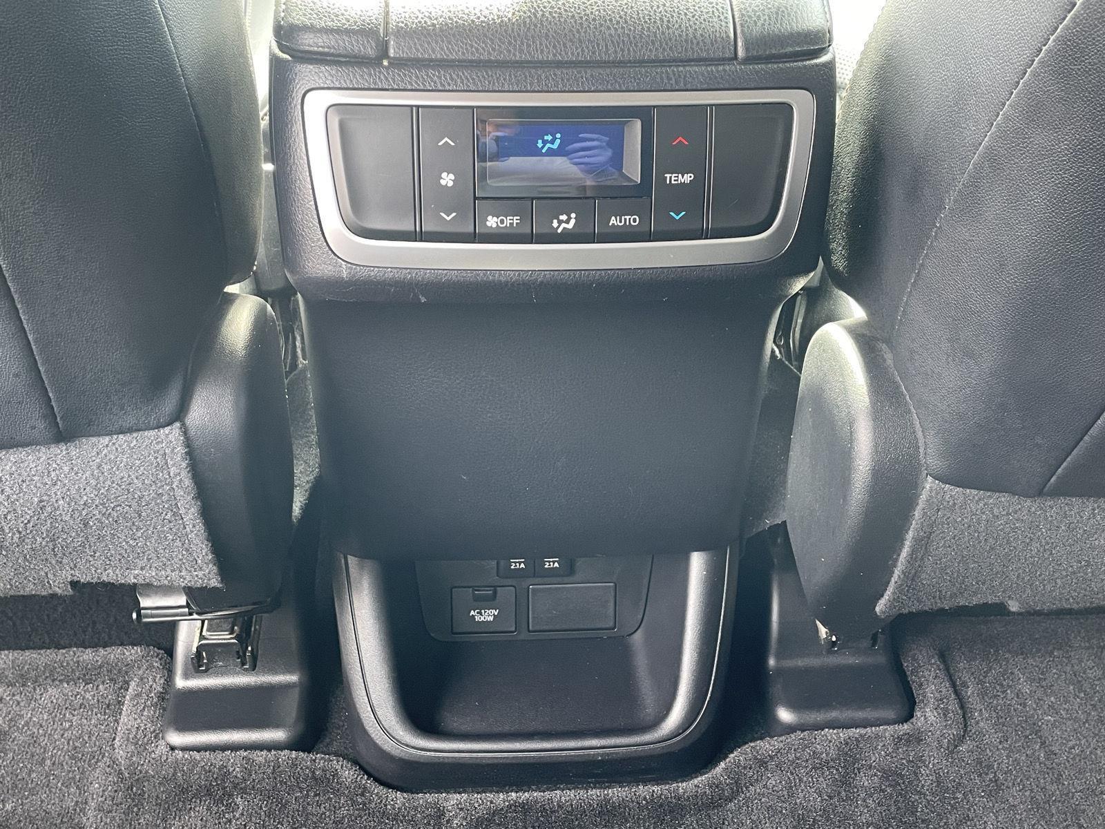 Used 2017 Toyota Highlander Limited SUV for sale in Grand Island NE