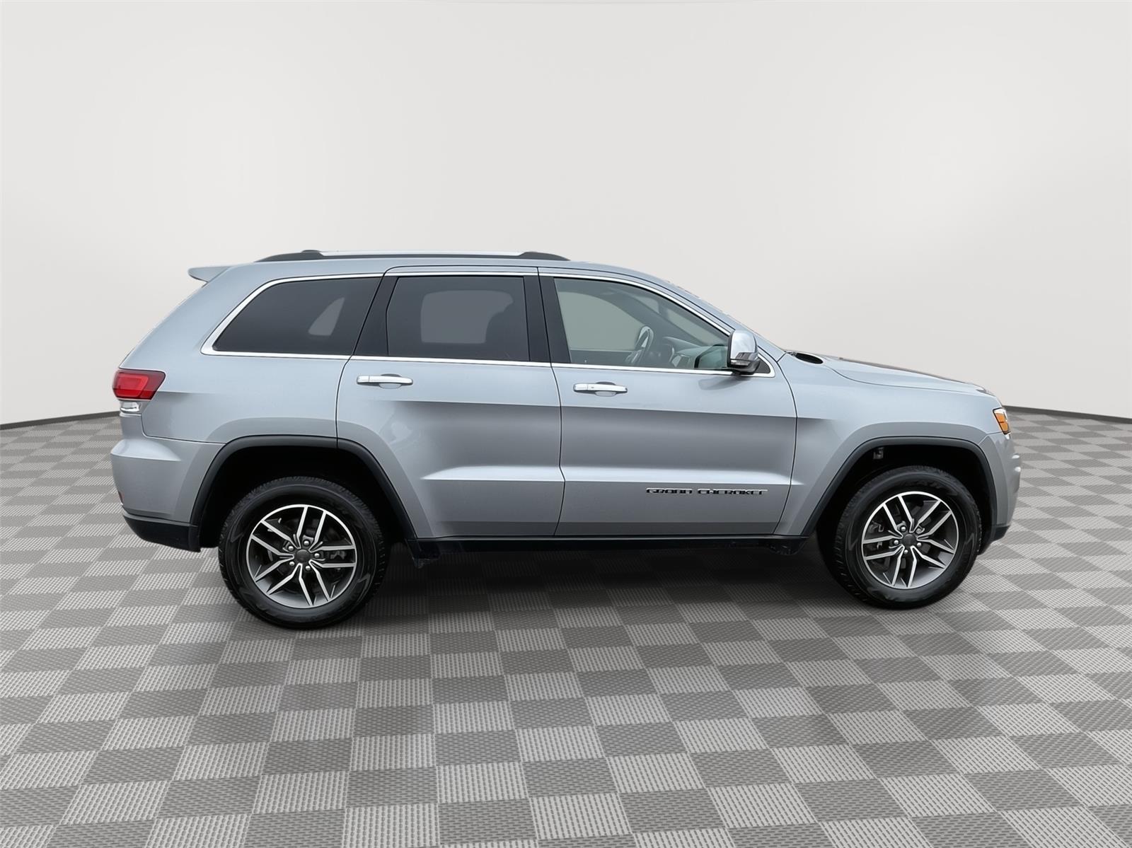 Pre-Owned 2021 Jeep Grand Cherokee for sale in Grand Island NE