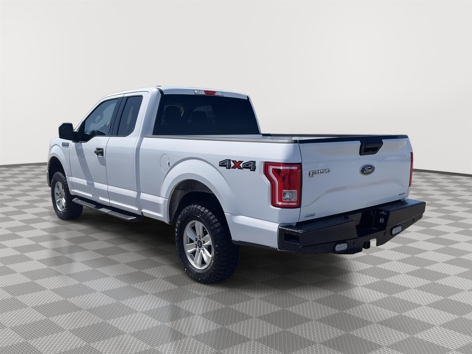 Used 2015 Ford F-150 XLT Super Cab Truck for sale in Grand Island NE