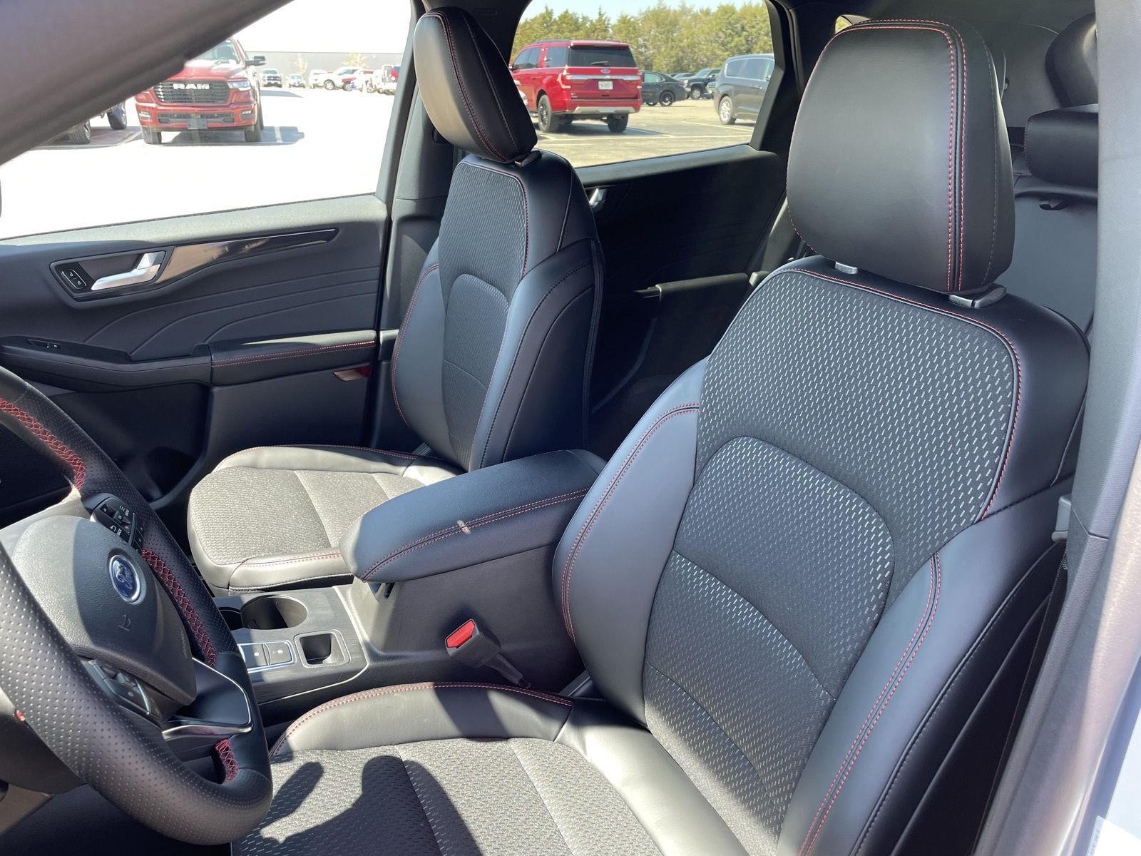New 2025 Ford Escape ST-Line SUV for sale in Grand Island NE