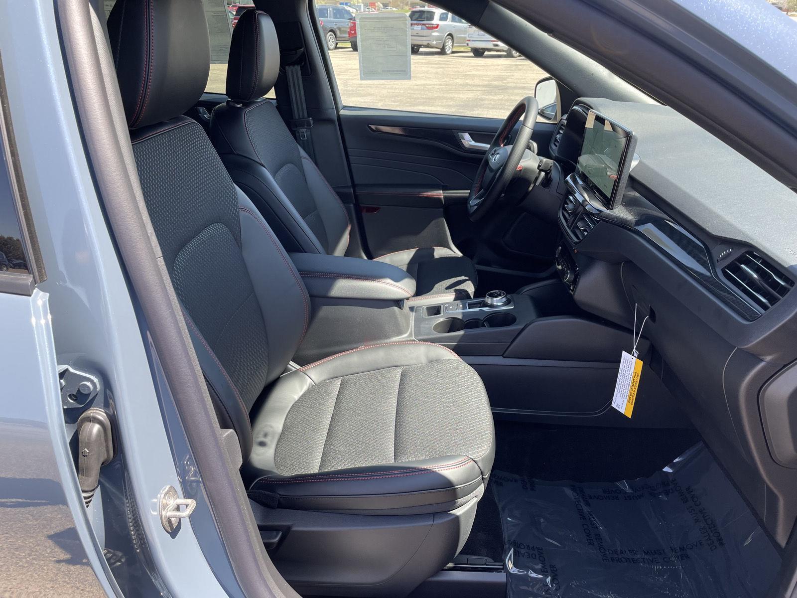 New 2025 Ford Escape ST-Line SUV for sale in Grand Island NE