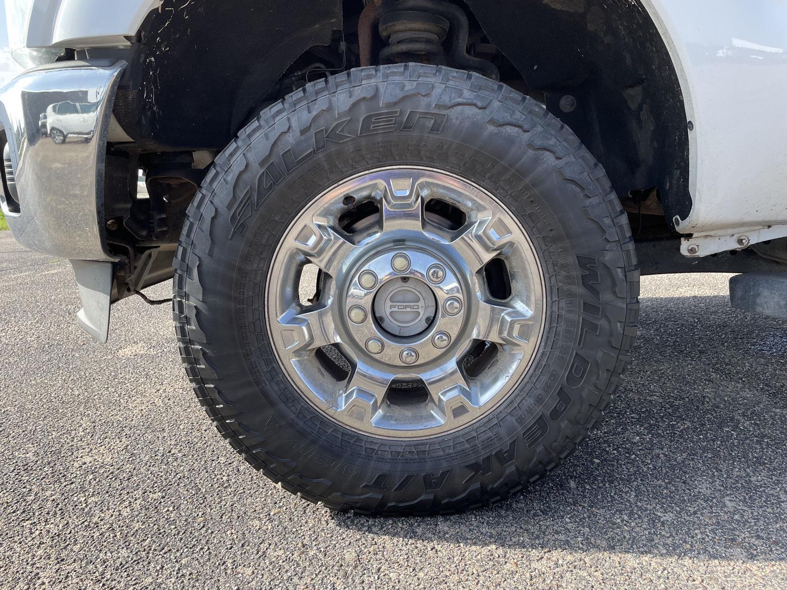 Used 2012 Ford Super Duty F-250 SRW Lariat Crew Cab Truck for sale in Grand Island NE