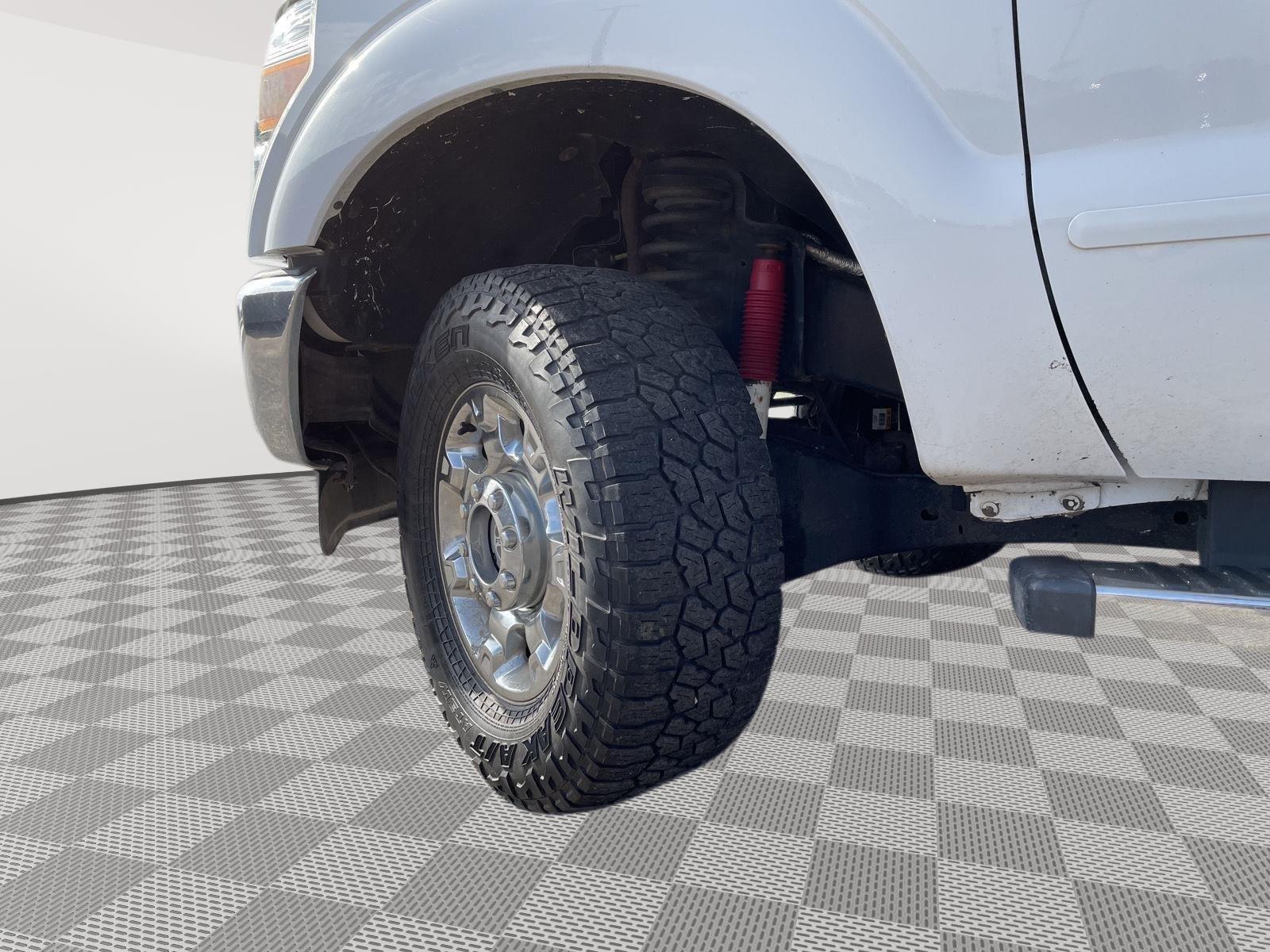Used 2012 Ford Super Duty F-250 SRW Lariat Crew Cab Truck for sale in Grand Island NE