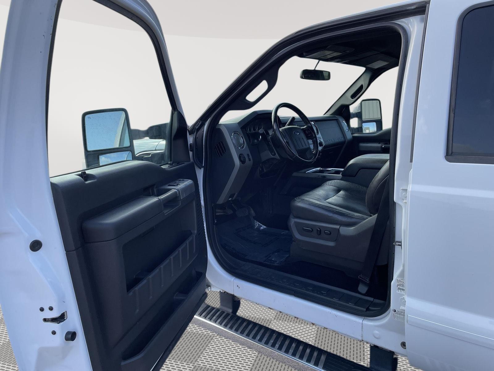 Used 2012 Ford Super Duty F-250 SRW Lariat Crew Cab Truck for sale in Grand Island NE