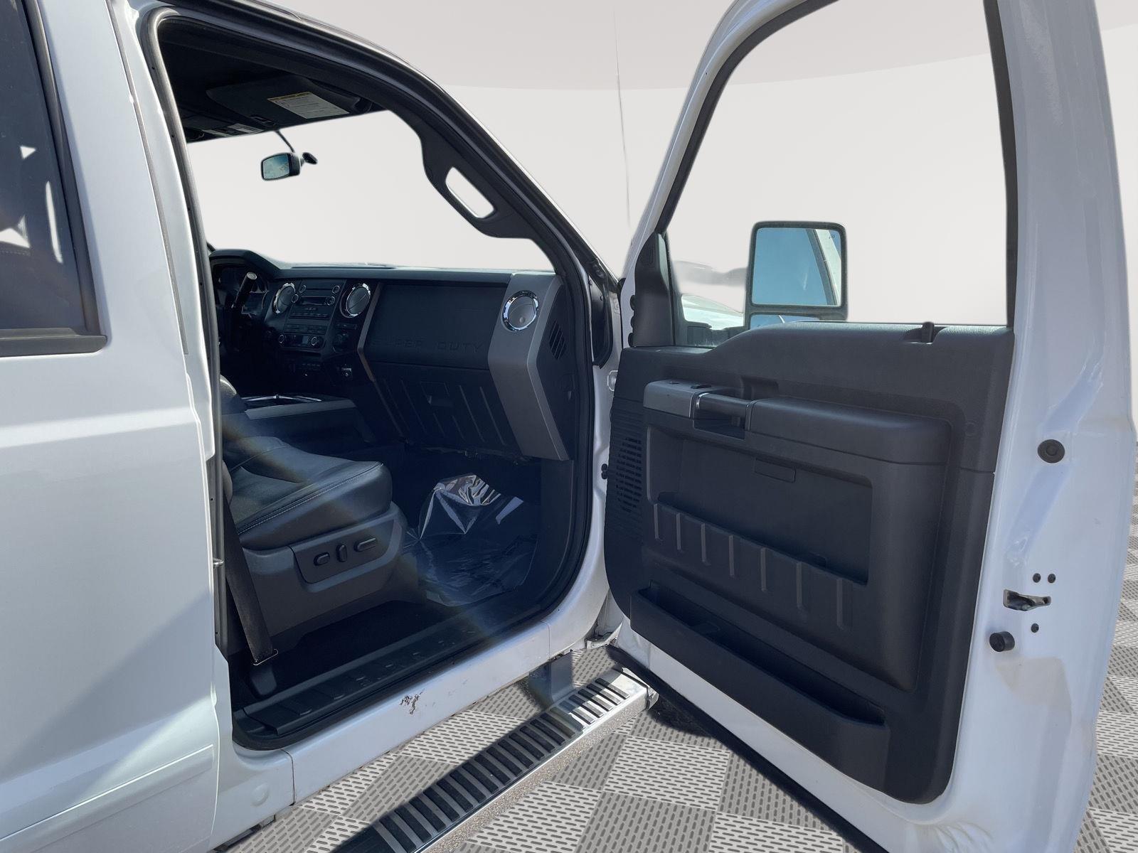 Used 2012 Ford Super Duty F-250 SRW Lariat Crew Cab Truck for sale in Grand Island NE