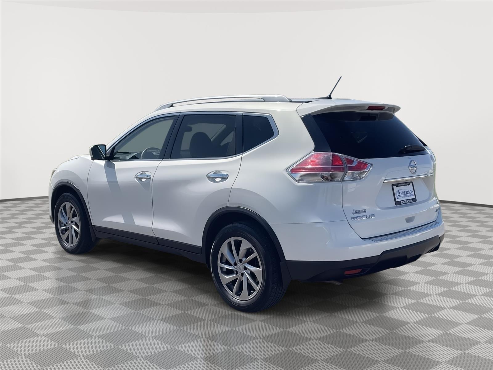 Used 2014 Nissan Rogue SL SUV for sale in Grand Island NE