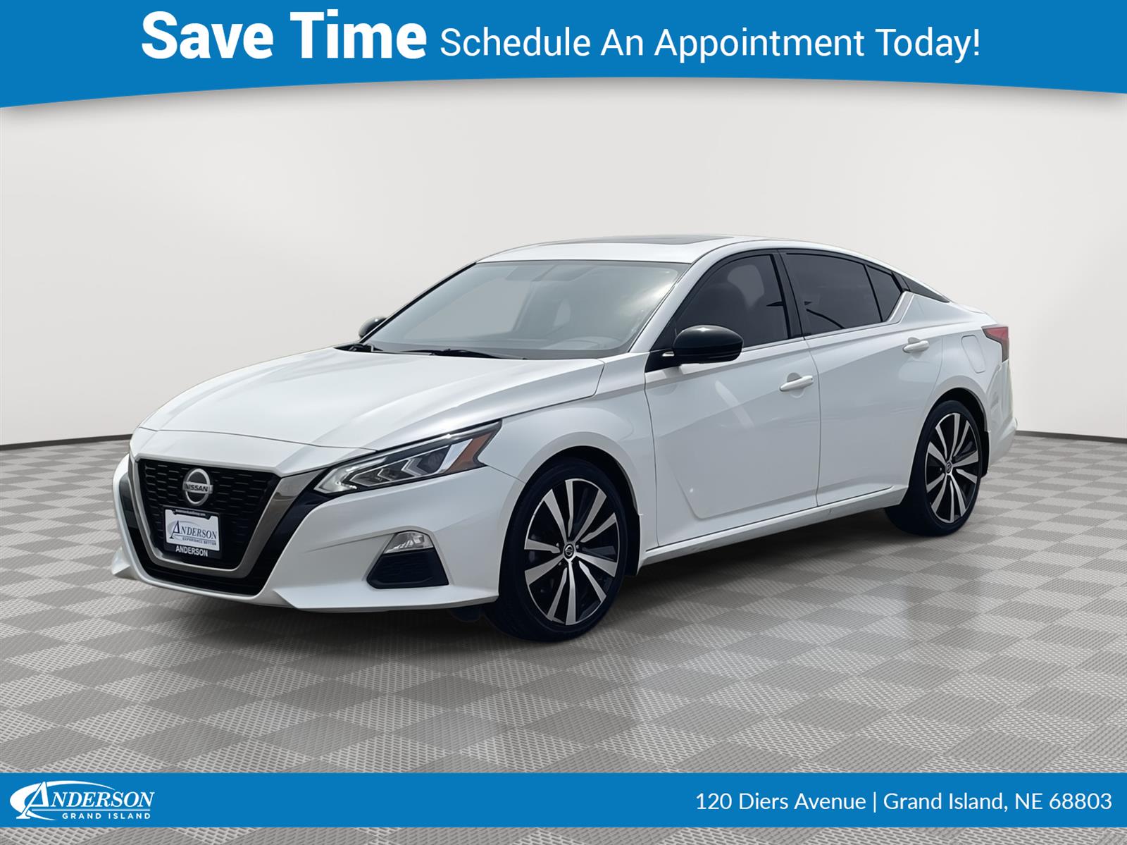 Used 2019 Nissan Altima 2.5 SR Sedan for sale in Grand Island NE