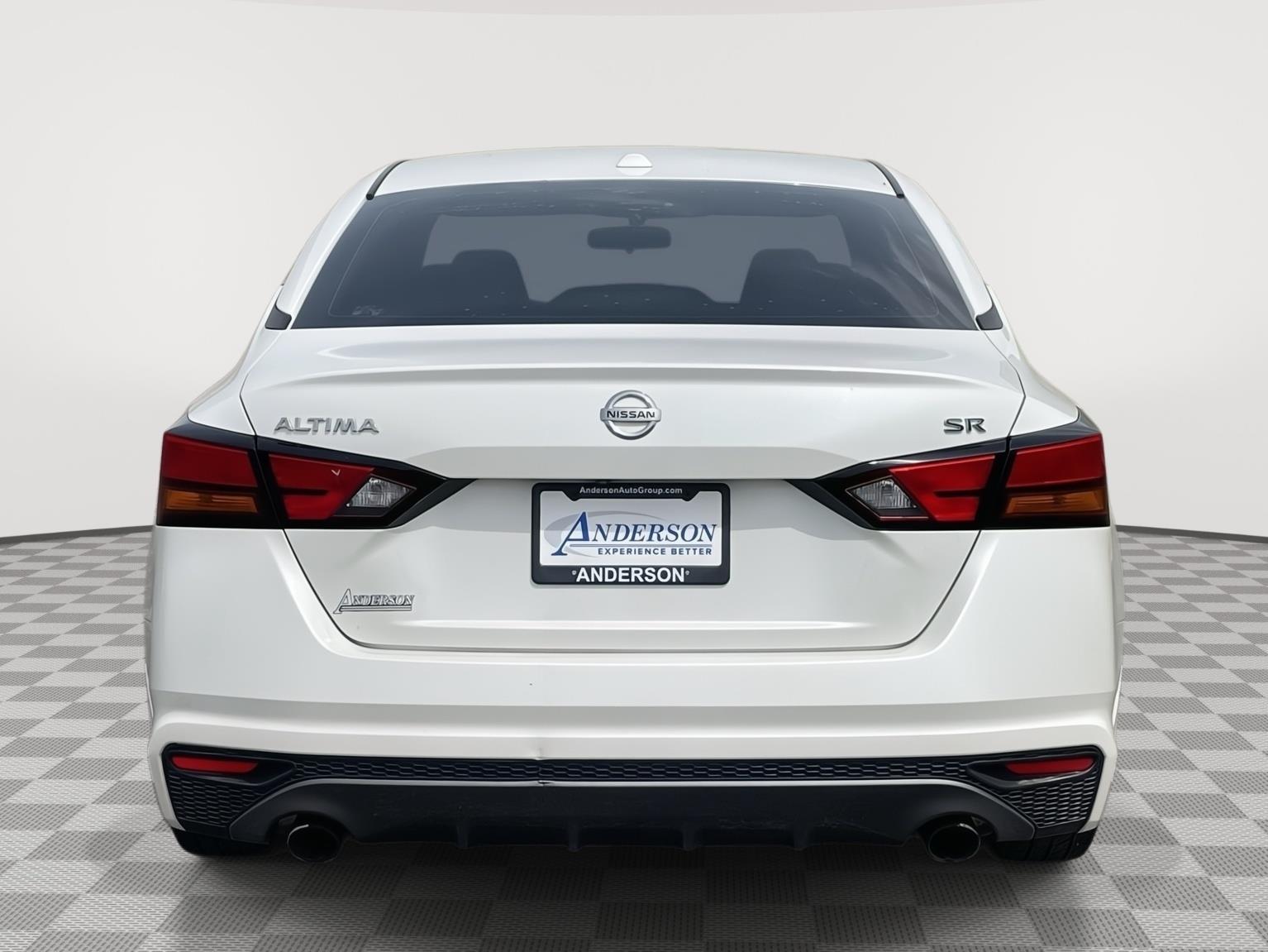 Used 2019 Nissan Altima 2.5 SR Sedan for sale in Grand Island NE