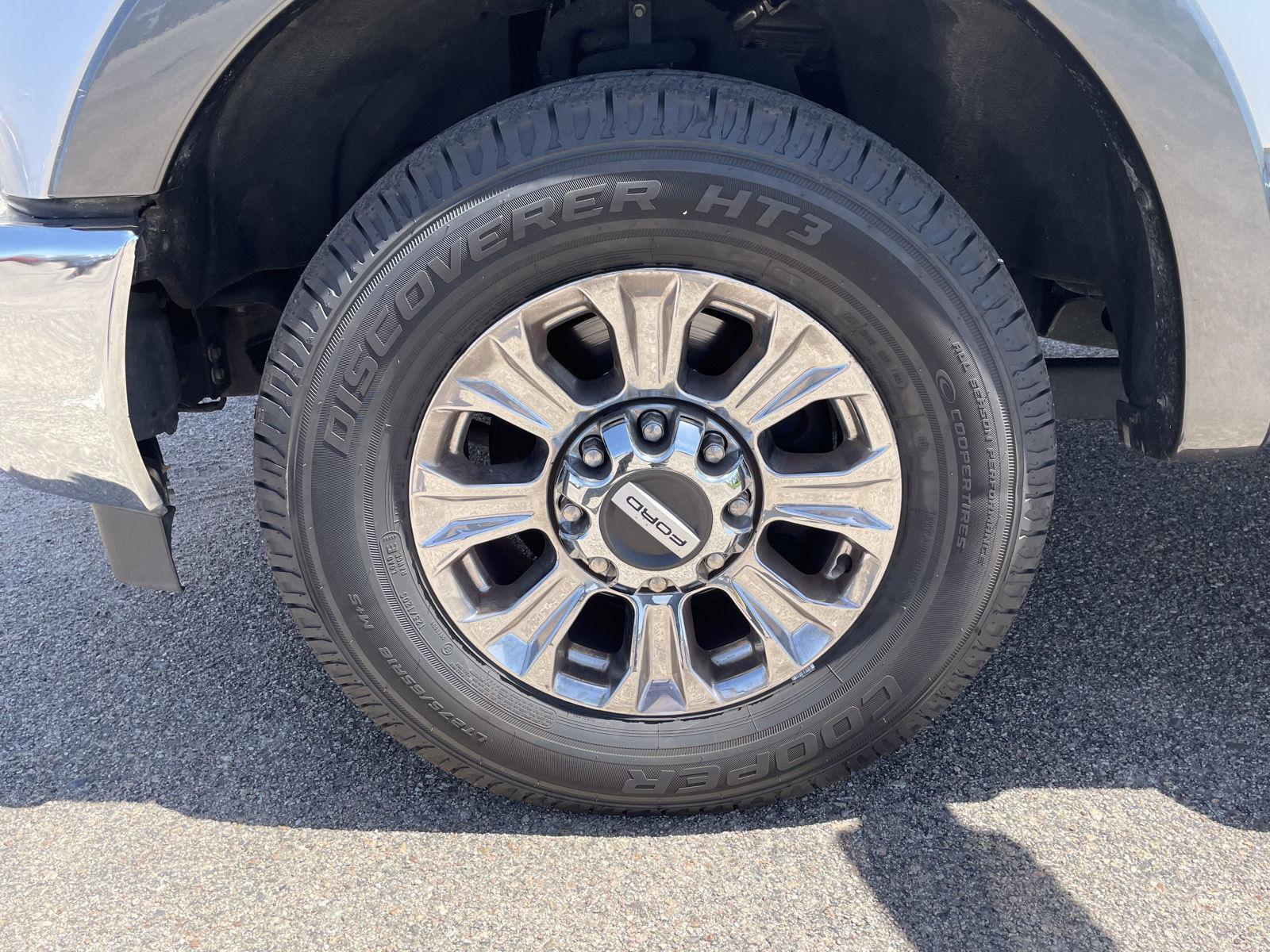 Used 2019 Ford Super Duty F-350 SRW Lariat Super Cab Truck for sale in Grand Island NE