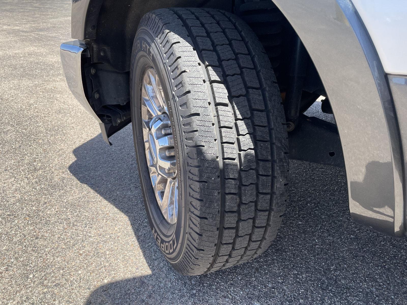 Used 2019 Ford Super Duty F-350 SRW Lariat Super Cab Truck for sale in Grand Island NE