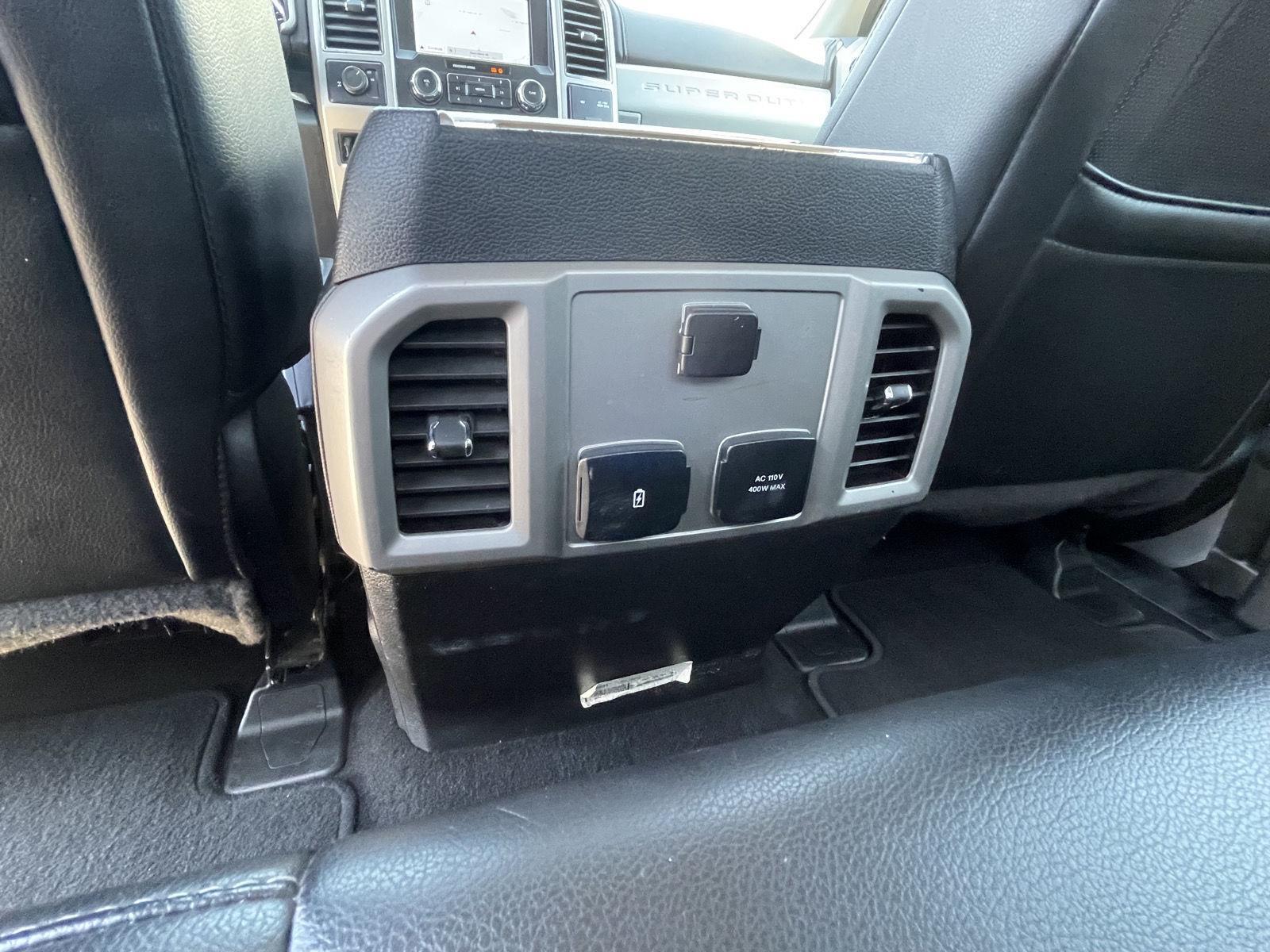 Used 2019 Ford Super Duty F-350 SRW Lariat Super Cab Truck for sale in Grand Island NE