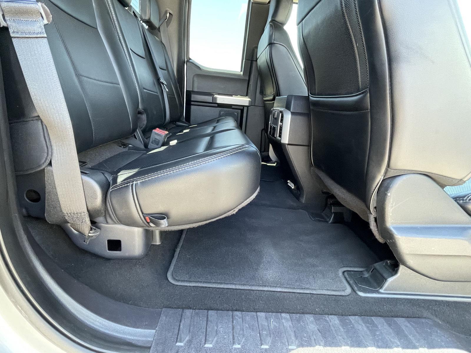 Used 2019 Ford Super Duty F-350 SRW Lariat Super Cab Truck for sale in Grand Island NE