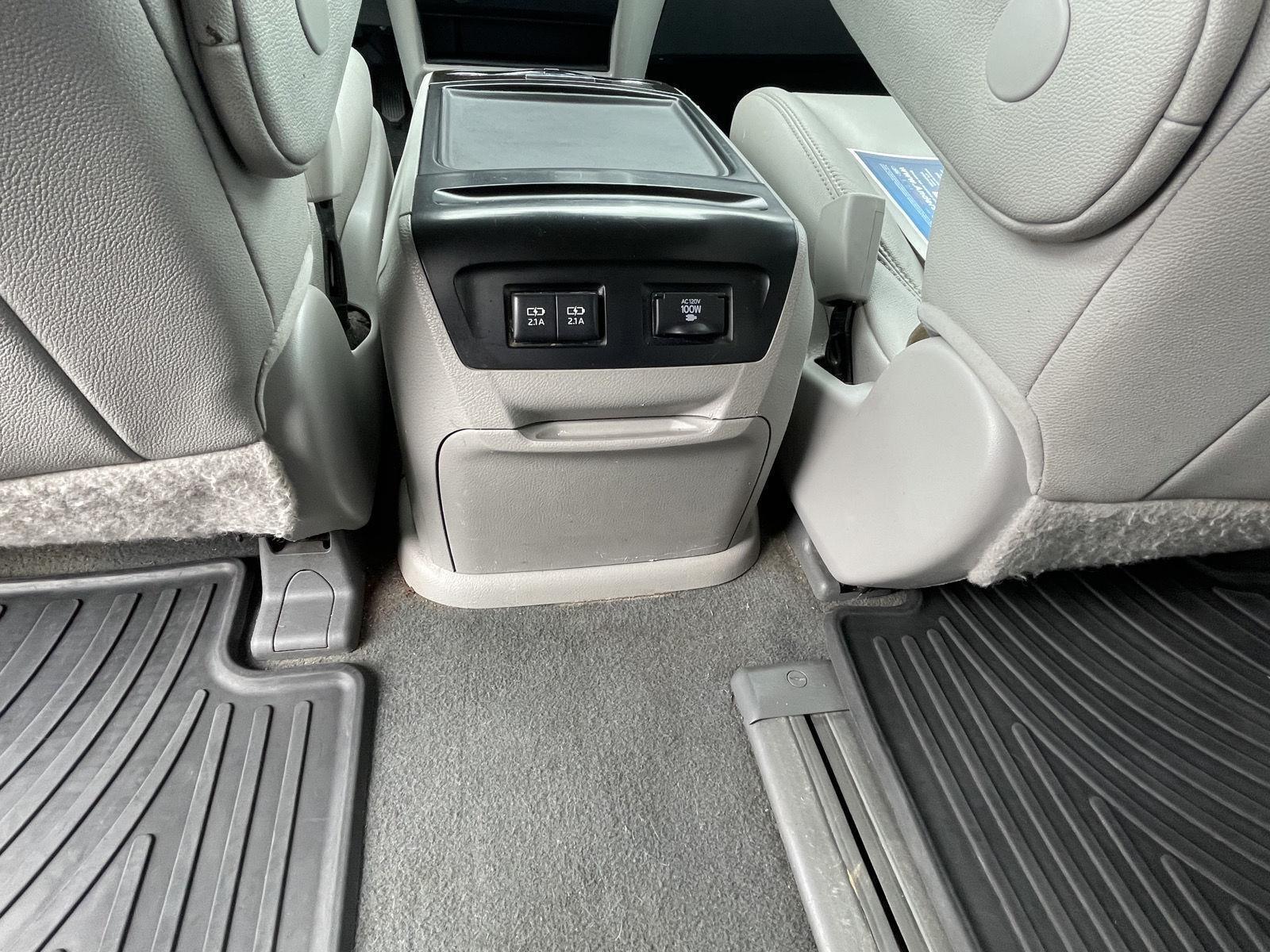 Pre-Owned 2020 Toyota Sienna for sale in Grand Island NE