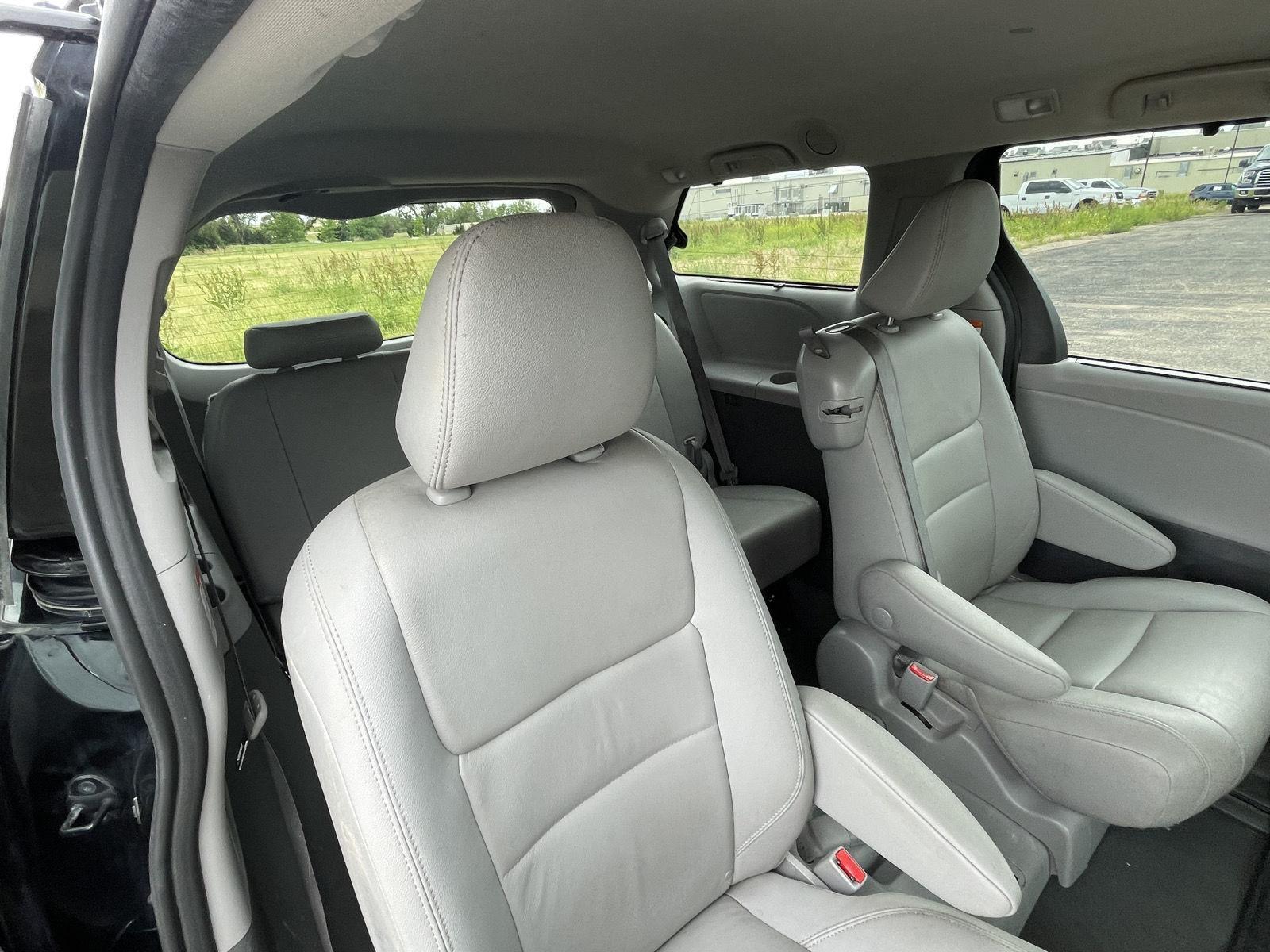 Pre-Owned 2020 Toyota Sienna for sale in Grand Island NE