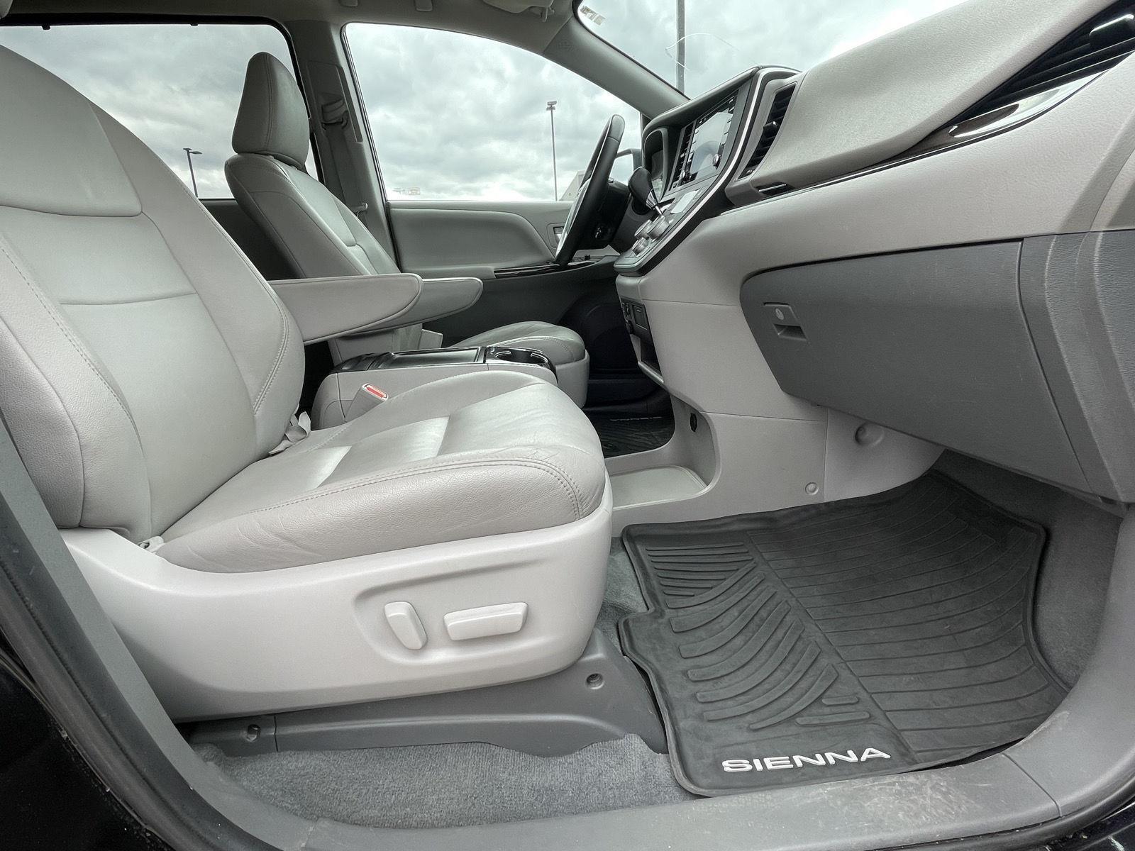 Pre-Owned 2020 Toyota Sienna for sale in Grand Island NE