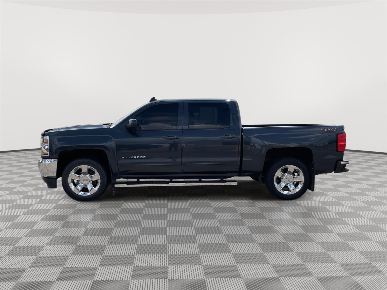 Used 2018 Chevrolet Silverado 1500 LT Crew Cab Truck for sale in Grand Island NE