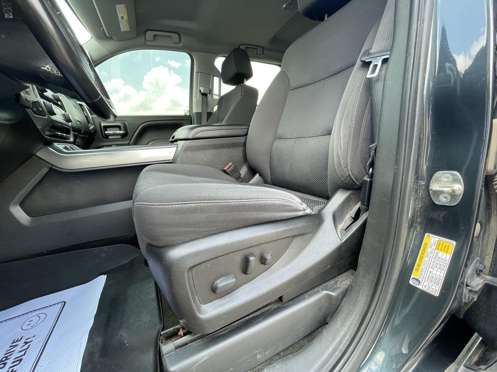 Pre-Owned 2018 Chevrolet Silverado 1500 for sale in Grand Island NE