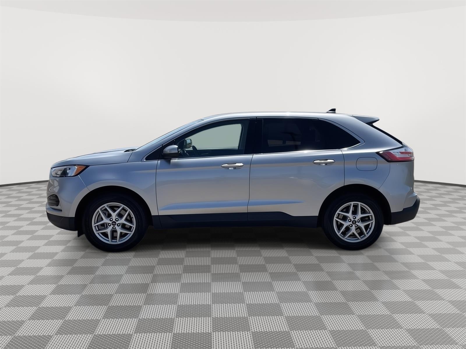 Used 2024 Ford Edge SEL SUV for sale in Grand Island NE