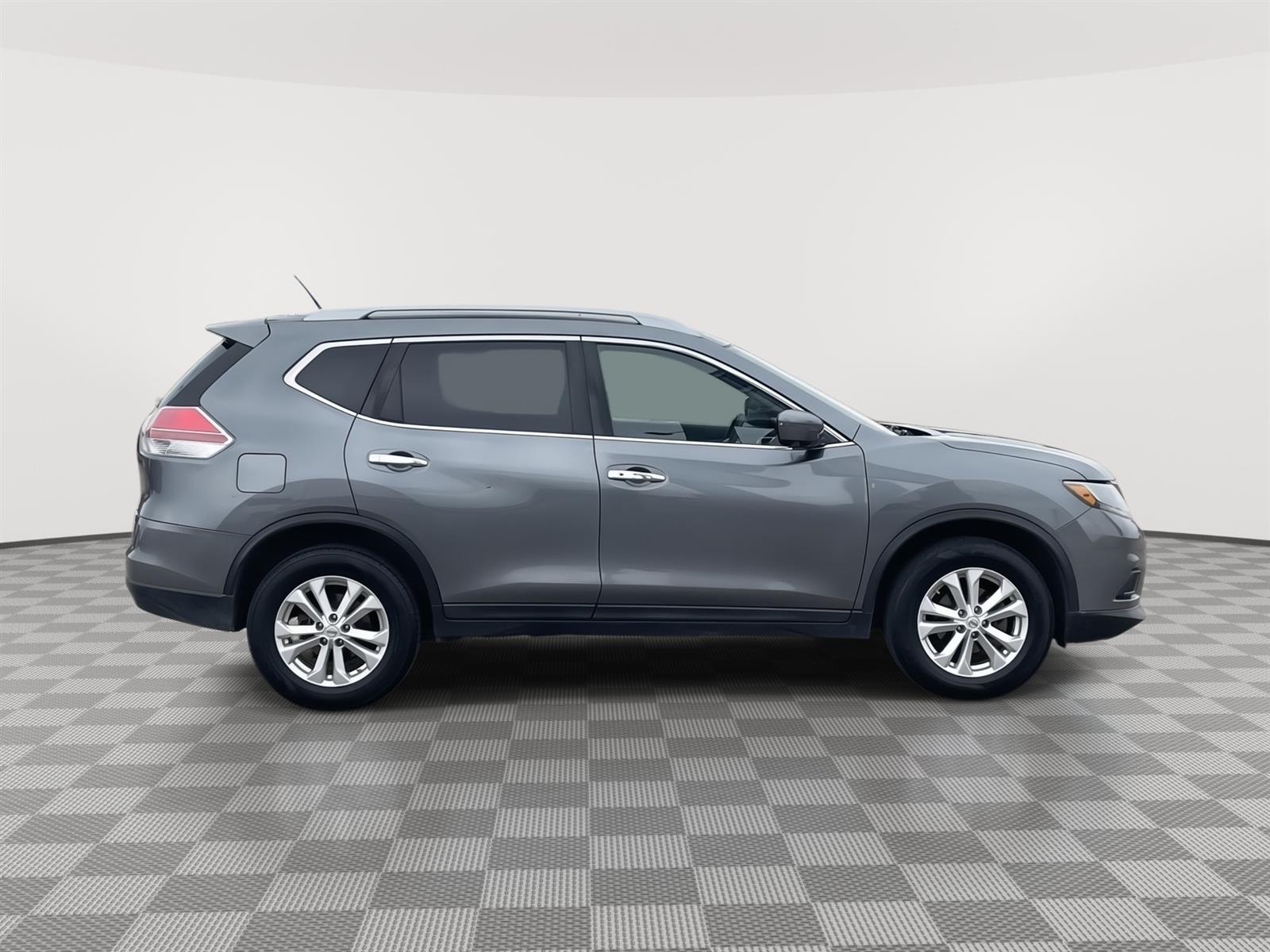 Pre-Owned 2016 Nissan Rogue for sale in Grand Island NE