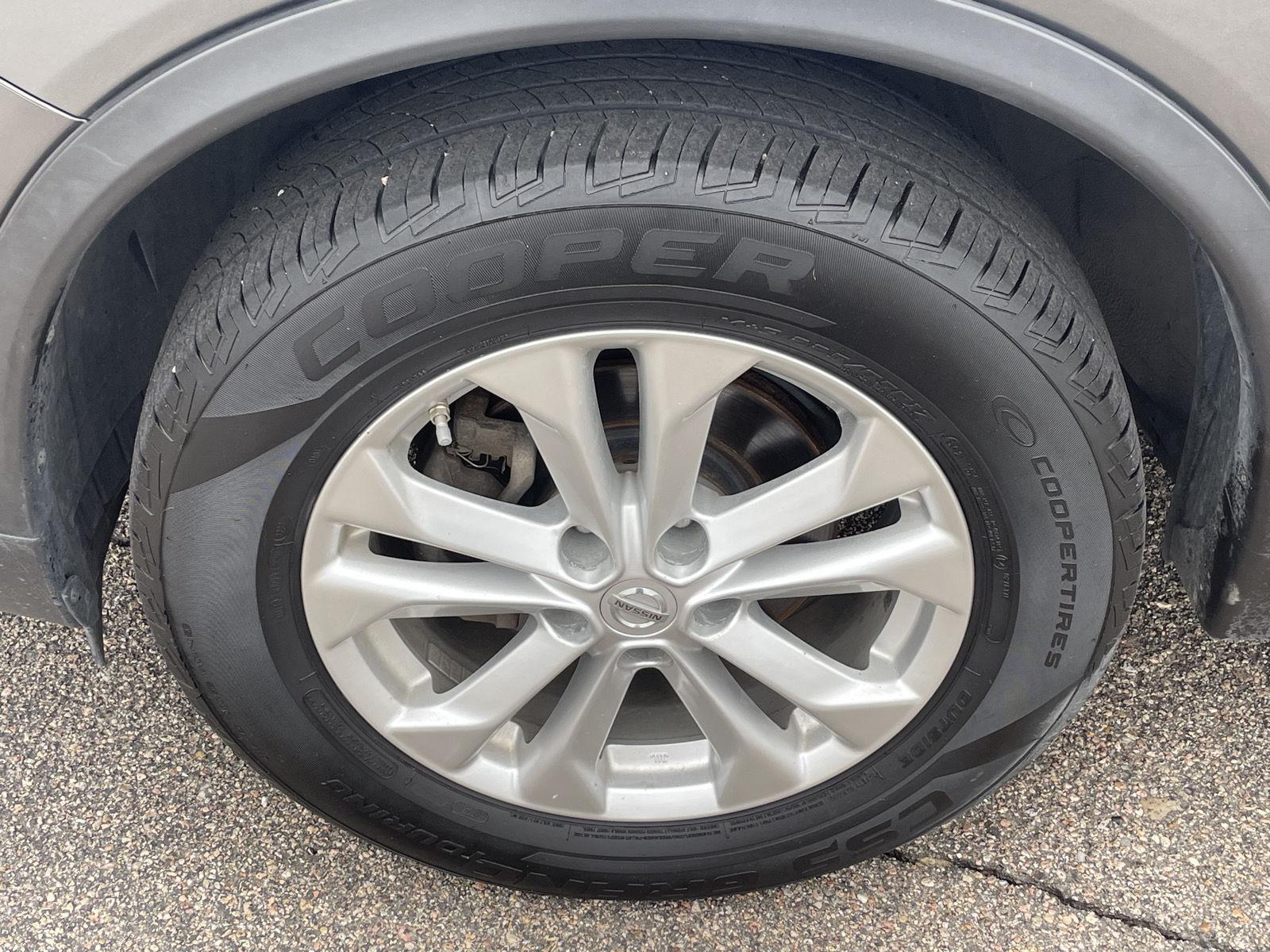 Pre-Owned 2016 Nissan Rogue for sale in Grand Island NE
