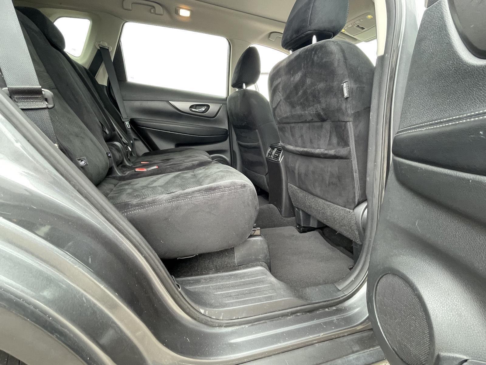 Pre-Owned 2016 Nissan Rogue for sale in Grand Island NE