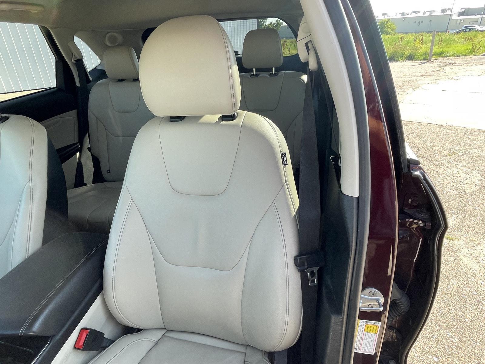 Pre-Owned 2019 Ford Edge for sale in Grand Island NE