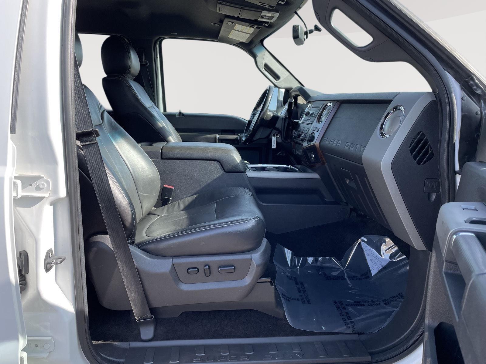 Used 2012 Ford Super Duty F-250 SRW Lariat Crew Cab Truck for sale in Grand Island NE