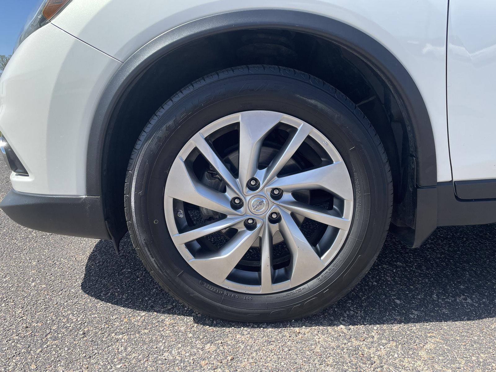 Used 2014 Nissan Rogue SL SUV for sale in Grand Island NE