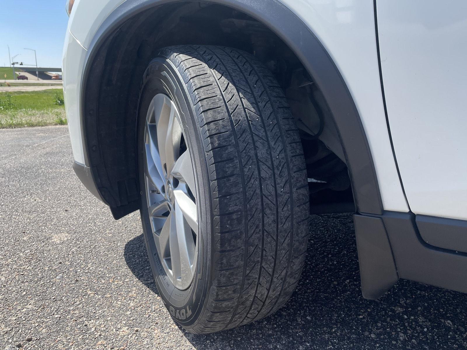 Used 2014 Nissan Rogue SL SUV for sale in Grand Island NE