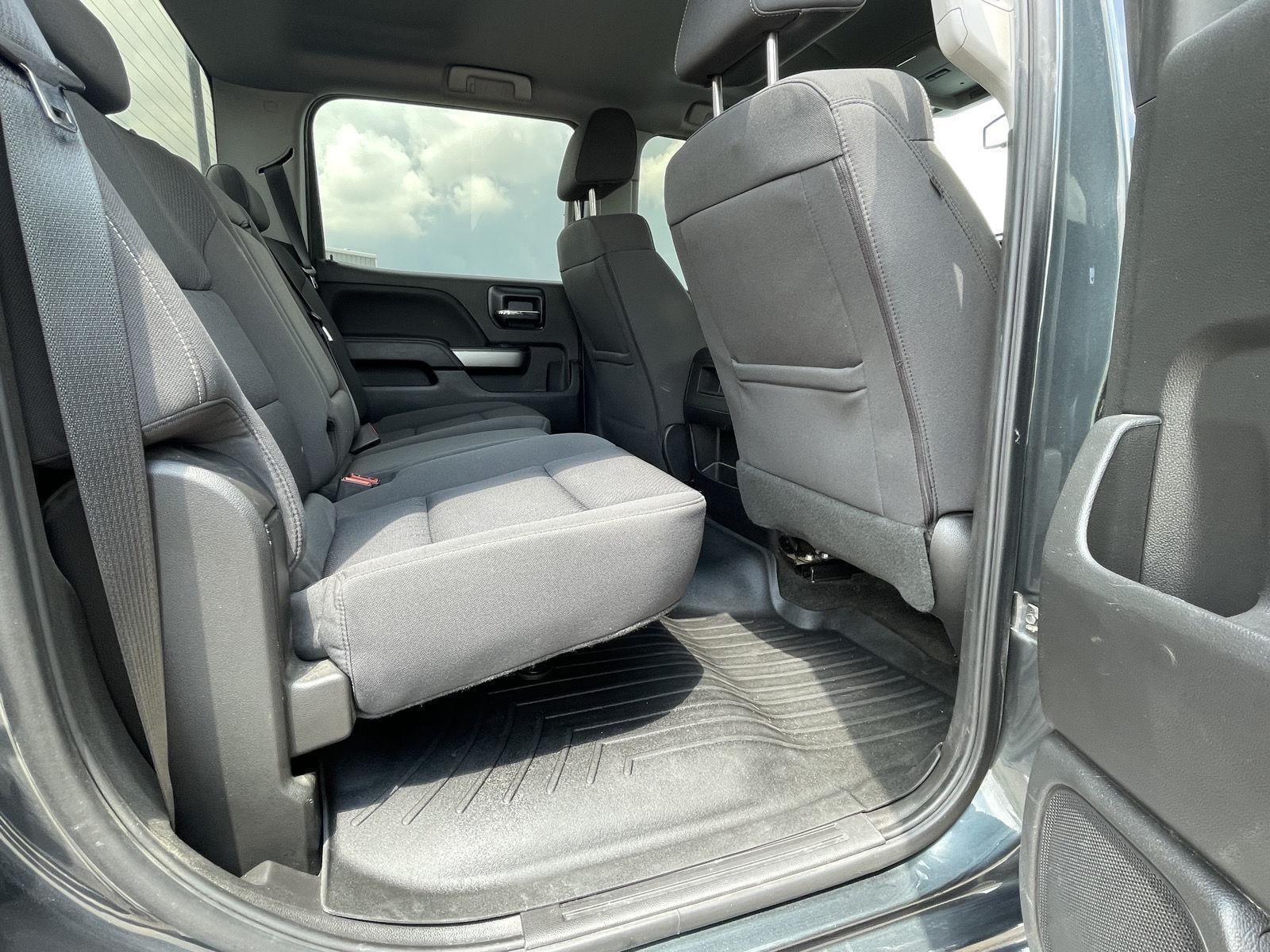 Pre-Owned 2018 Chevrolet Silverado 1500 for sale in Grand Island NE