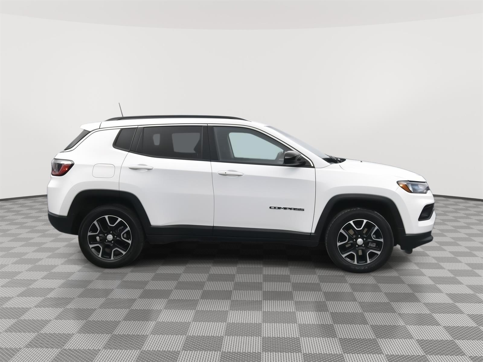 Used 2022 Jeep Compass Latitude SUV for sale in Grand Island NE