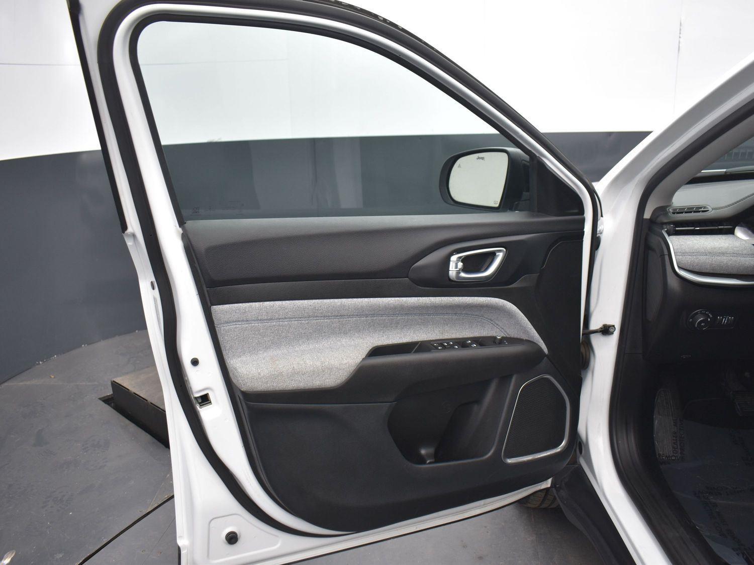 Used 2022 Jeep Compass Latitude SUV for sale in Grand Island NE