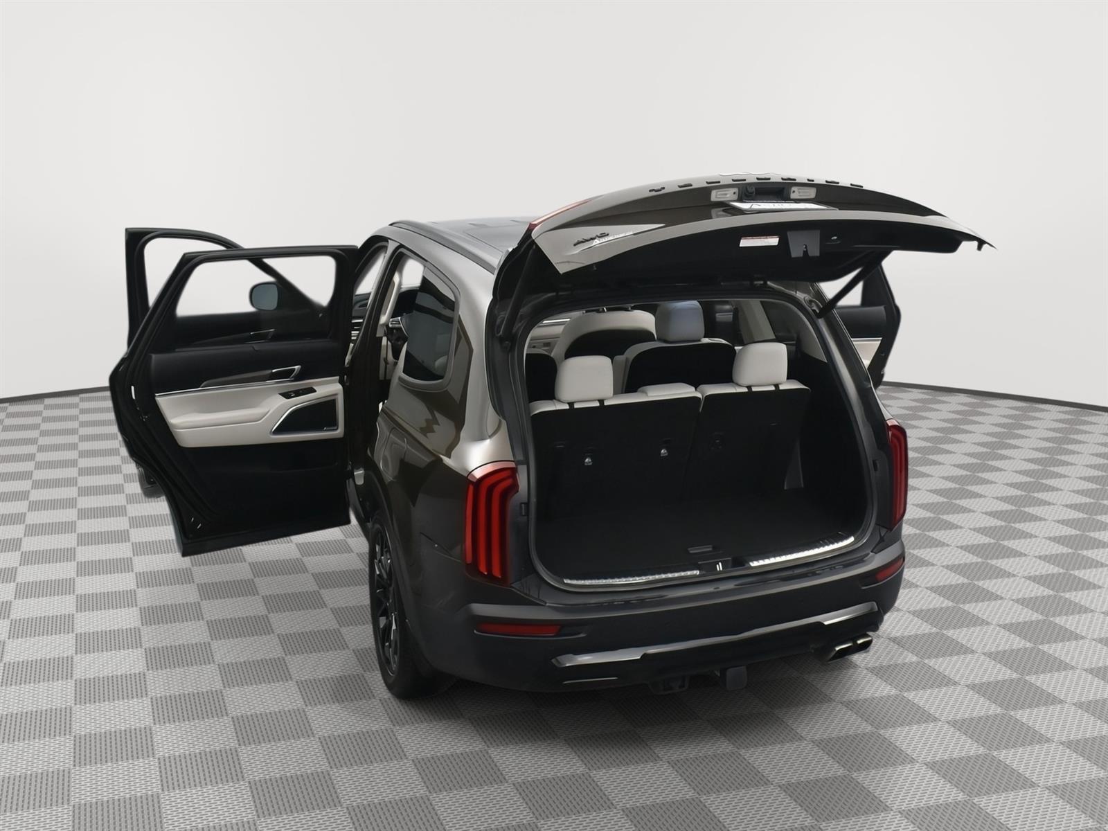 Used 2022 Kia Telluride SX SUV for sale in Grand Island NE