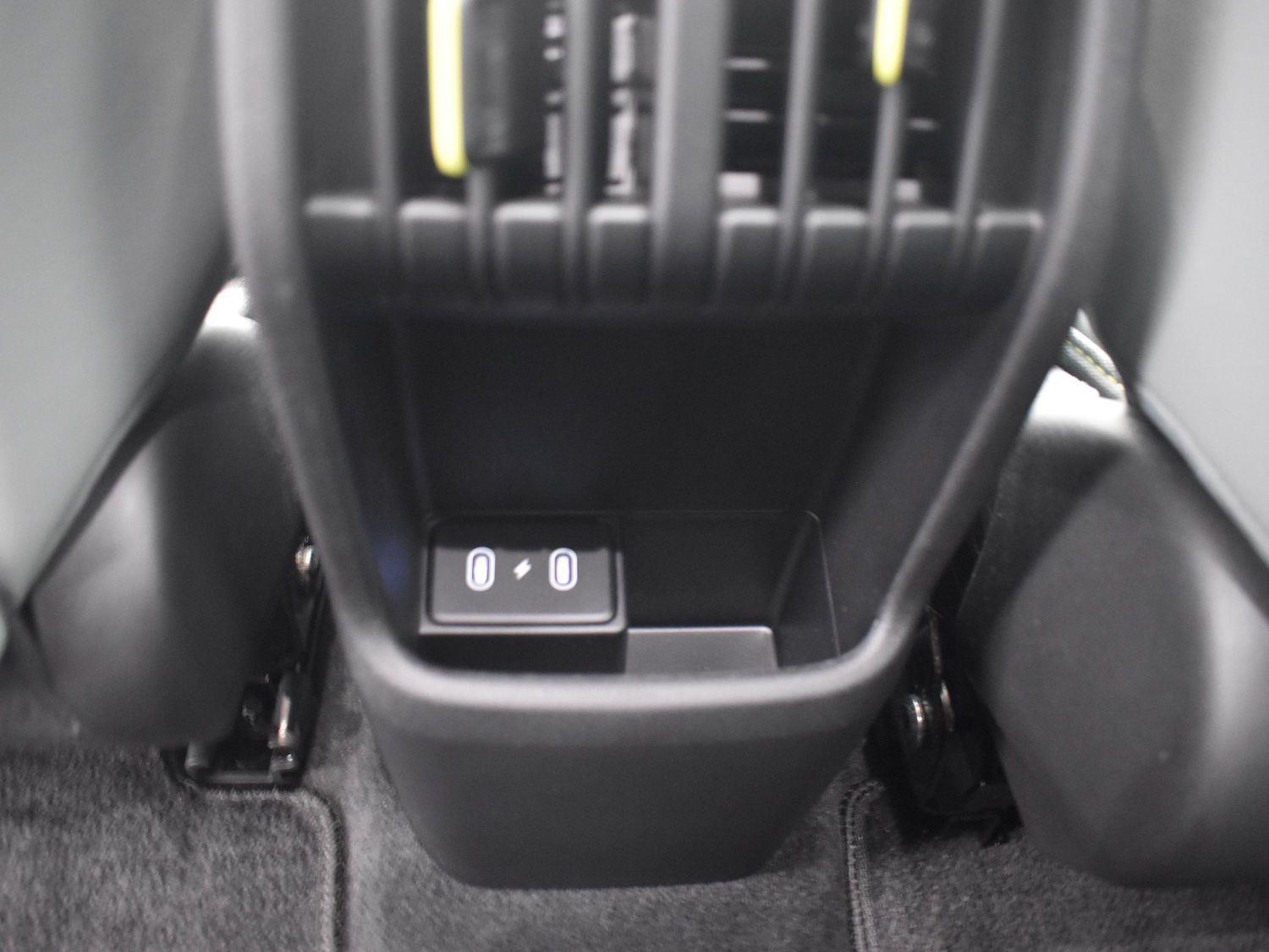 Used 2024 Hyundai Kona Electric Limited SUV for sale in Grand Island NE